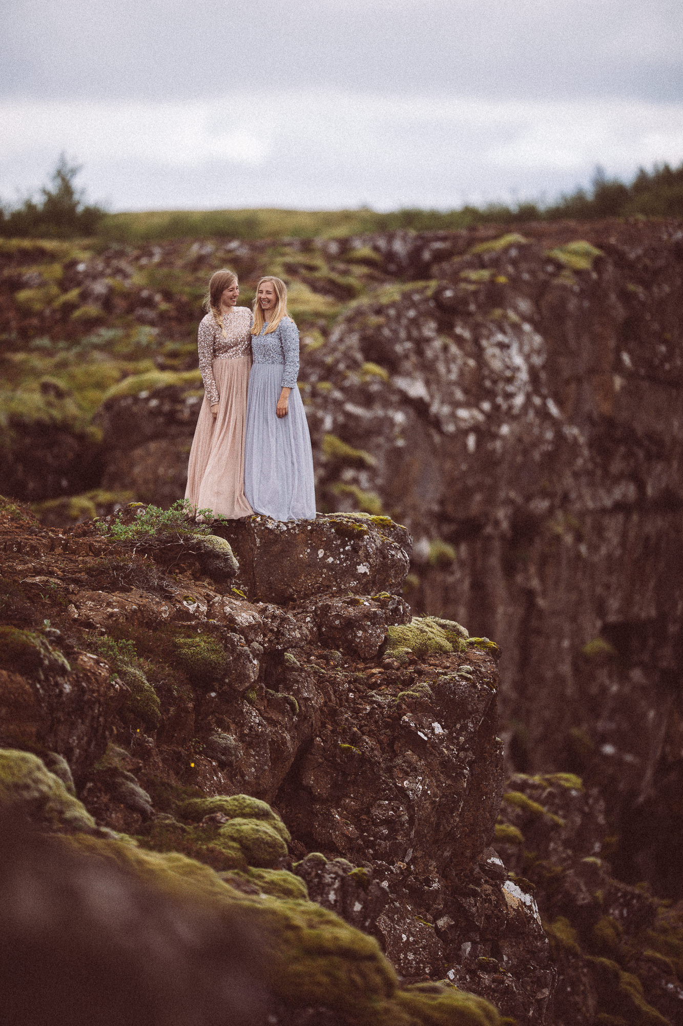 Export x3 5D4 5836 Anja & Damaris @thingvellier 2